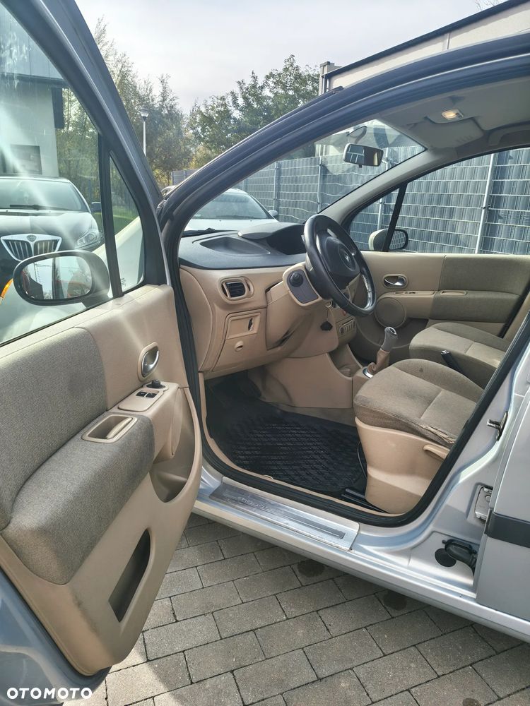Renault Modus - 8