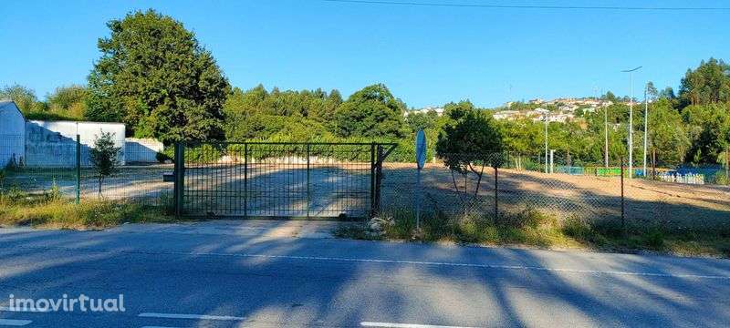 Terreno p/alugar com cerca de 1400m2 - Grande imagem: 2/6