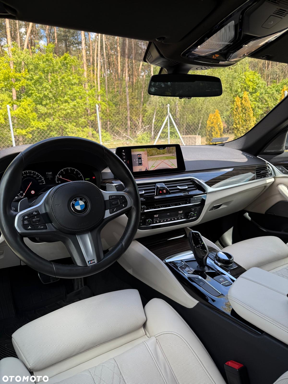 BMW Seria 5 530i xDrive M Sport sport - 4