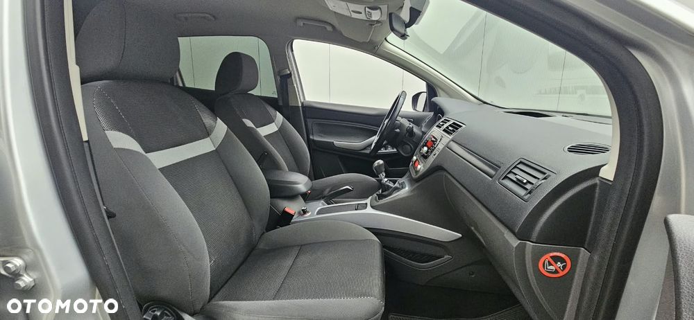 Ford Kuga 2.0 TDCi Titanium - 24