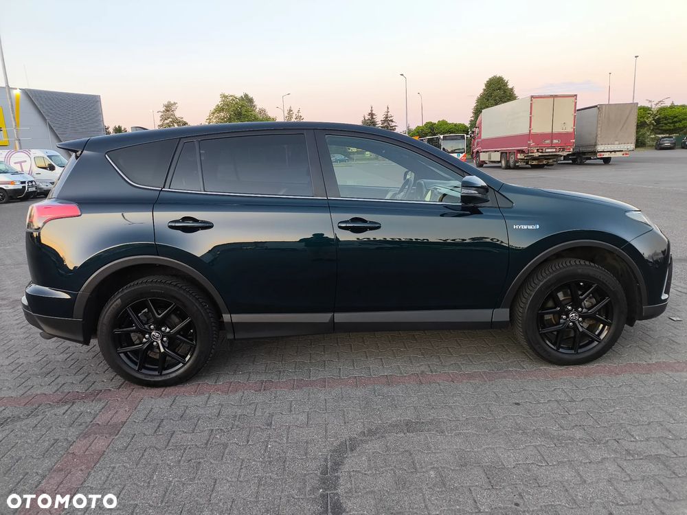 Toyota RAV4 - 8