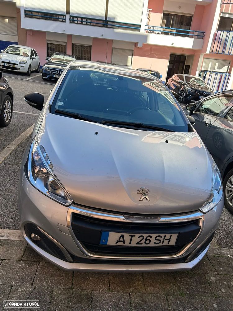 Peugeot 208 - 2