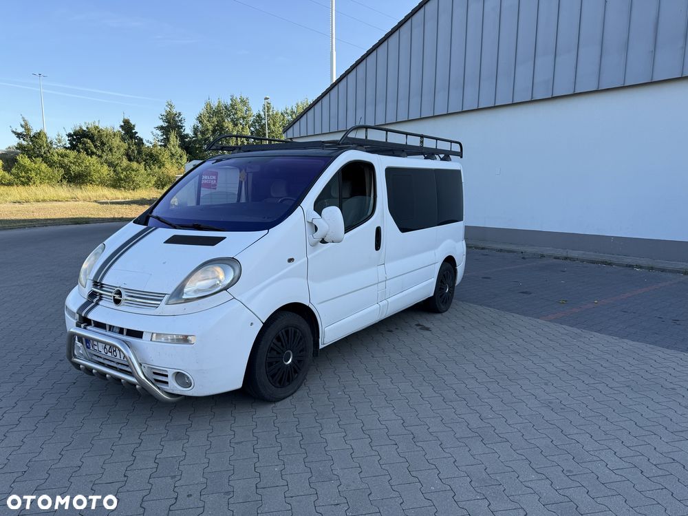 Opel Vivaro - 1