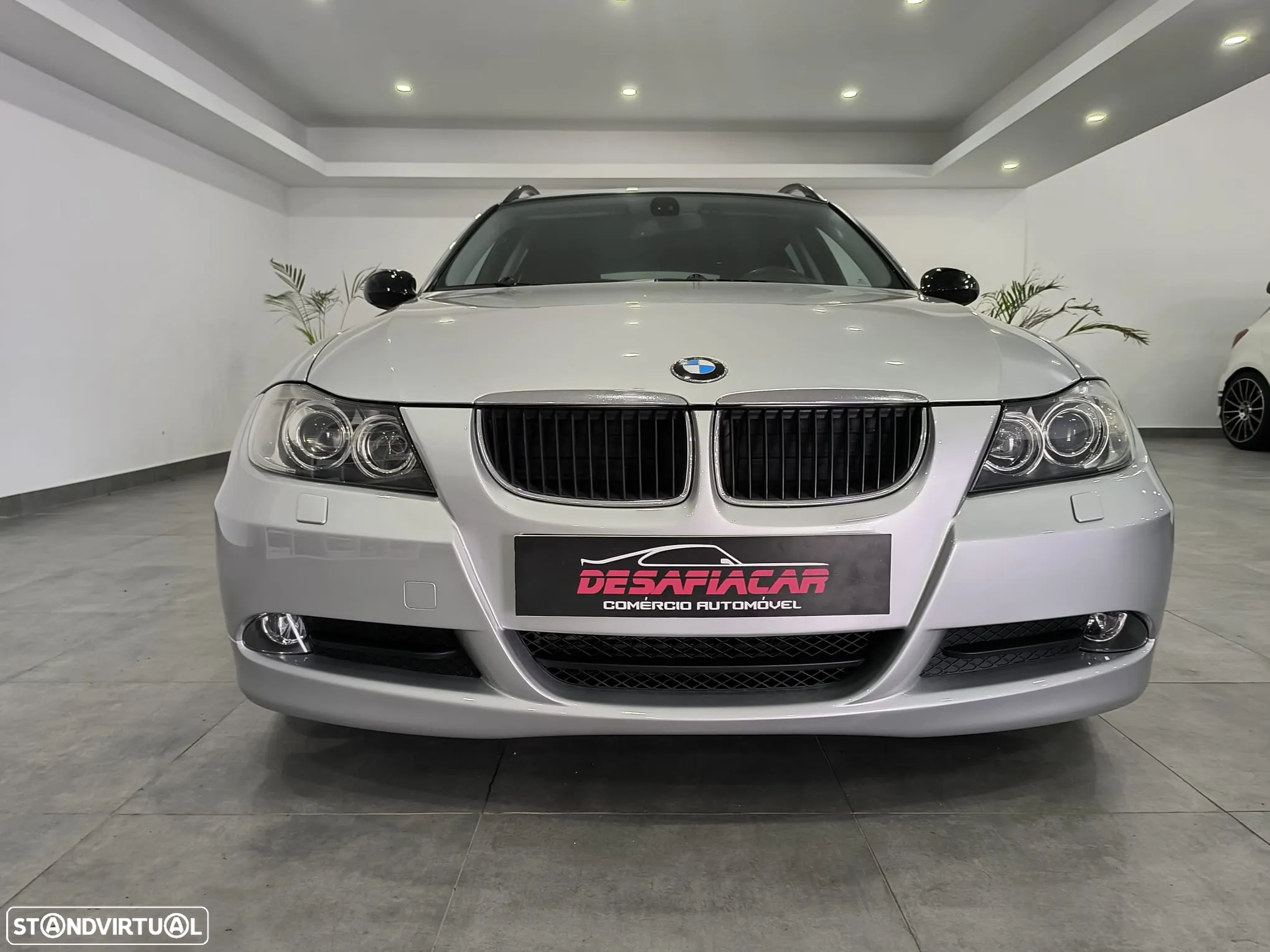 BMW 320 d Touring - 11