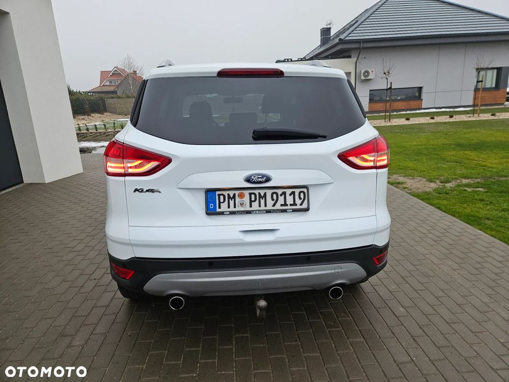 Ford Kuga 2.0 TDCi 2x4 Titanium - 34