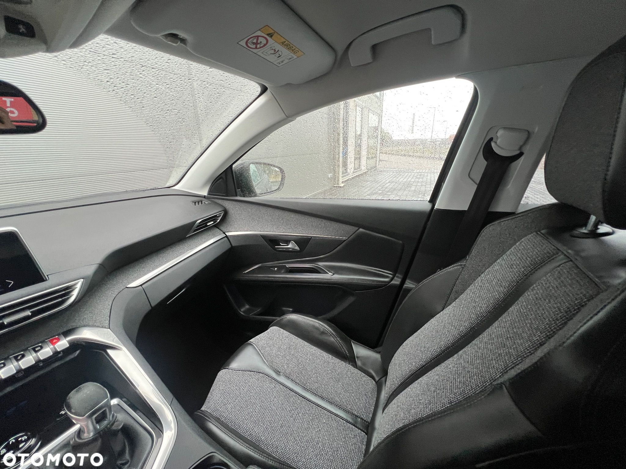 Peugeot 3008 1.2 PureTech Allure Pack S&S - 22