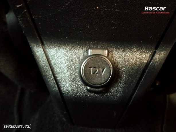 Peugeot 2008 1.6 e-HDi Allure - 35