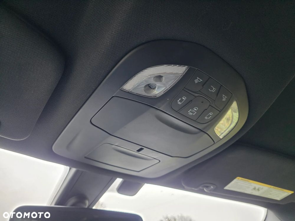 Chrysler Pacifica - 29