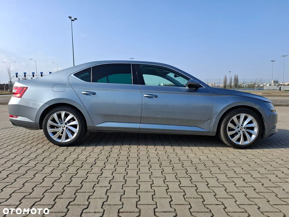 Skoda Superb 2.0 TSI Style DSG - 17