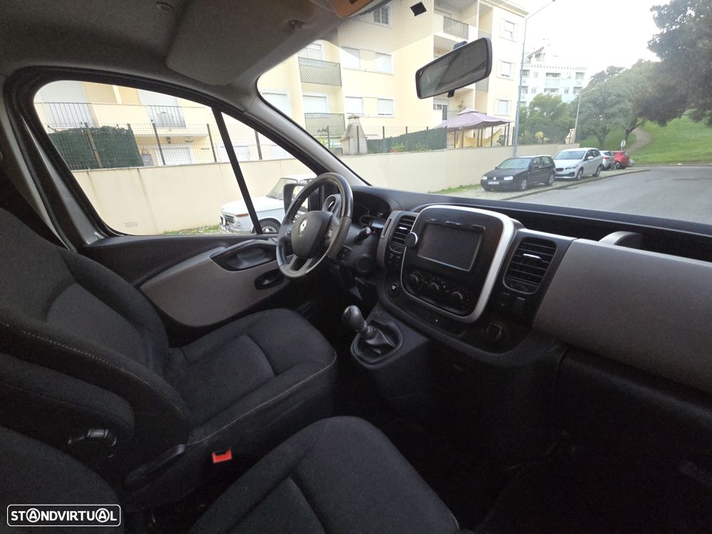 Renault Trafic 1.6 dCi L2H1 1.2T SS - 17