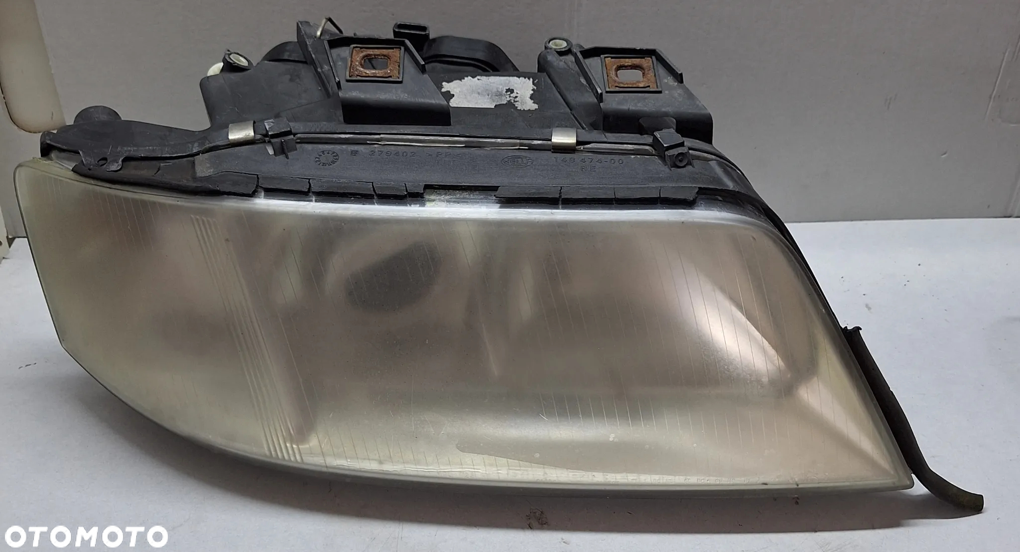 KPL.LAMP PRZEDNICH -LEWA I PRAWA XENON-AUDI A6/ C5/ EUROPA - 2