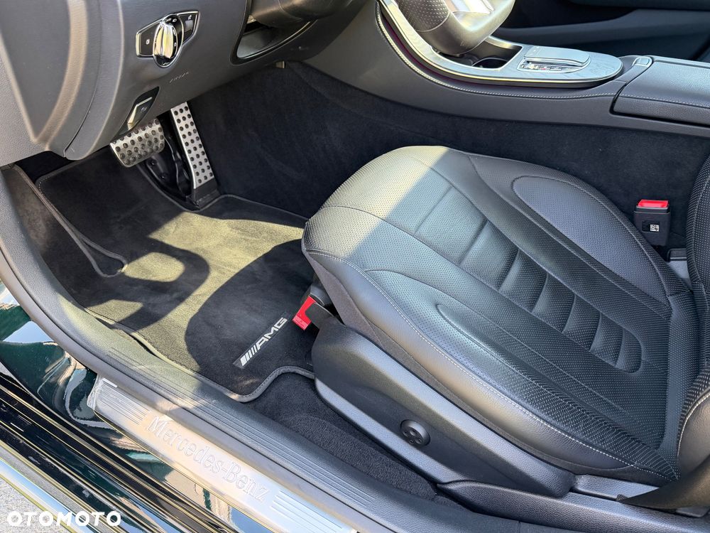 Mercedes-Benz CLS 300 d 4-Matic AMG - 18