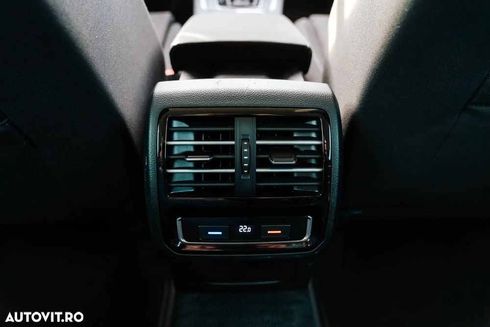 Volkswagen Passat Variant 2.0 TDI DSG (BlueMotion Technology) Comfortline - 26