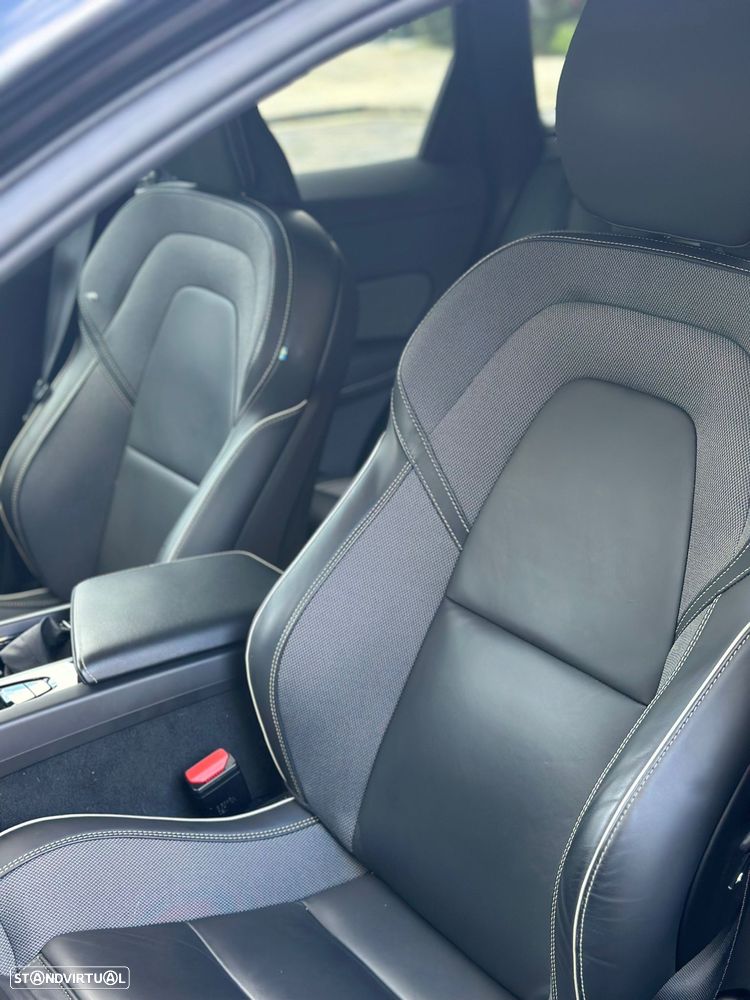 Volvo XC 60 2.0 T6 PHEV R-Design AWD - 8