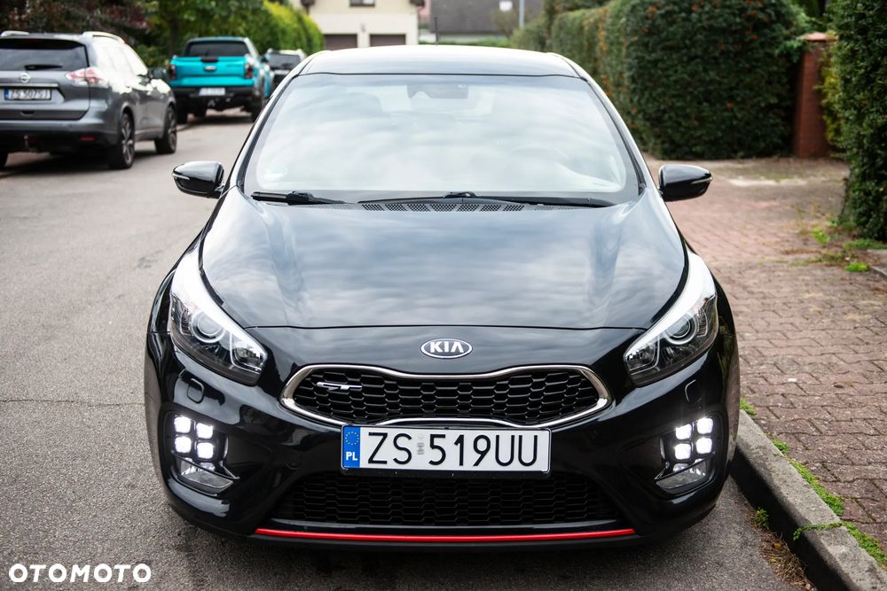 Kia Ceed 1.6 T-GDI GT-Challenge - 2
