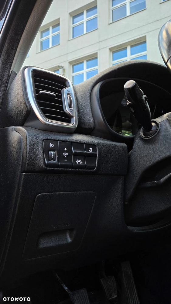 Kia Sportage 1.6 GDI L Business Line 2WD - 27