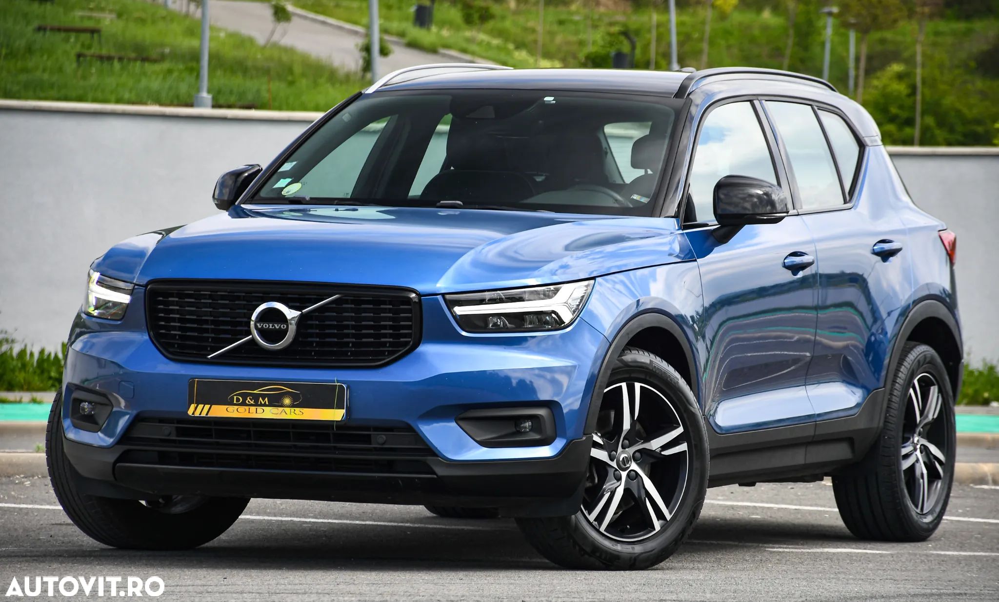 Volvo XC 40 D4 AWD Geartronic R-Design - 1