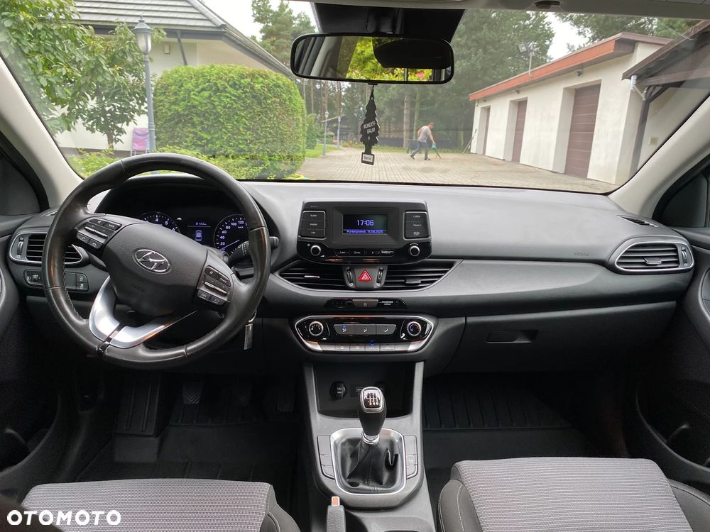 Hyundai i30 1.0 T-GDI Classic + - 9