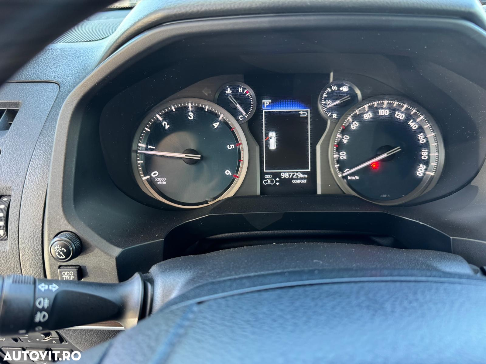 Toyota Land Cruiser 2.8l Turbo D-4D A/T Executive - 12