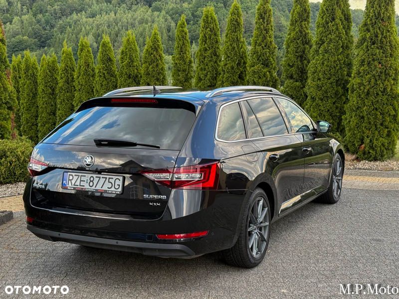 Skoda Superb 2.0 TDI 4x4 DSG L&K - 4