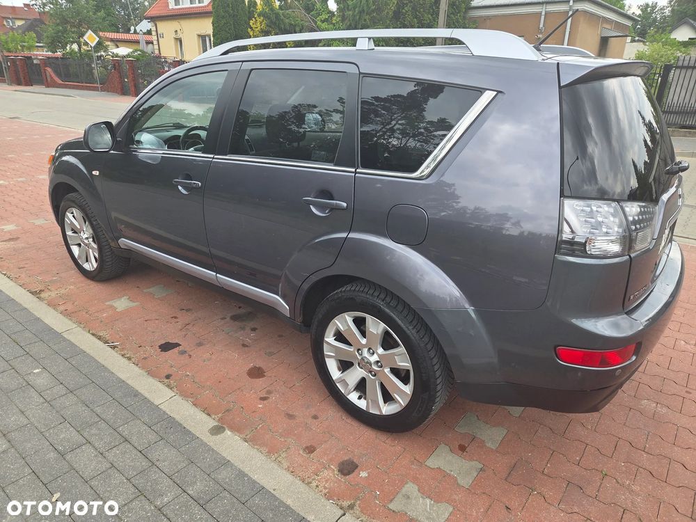 Mitsubishi Outlander 2.0 DID Instyle - 16
