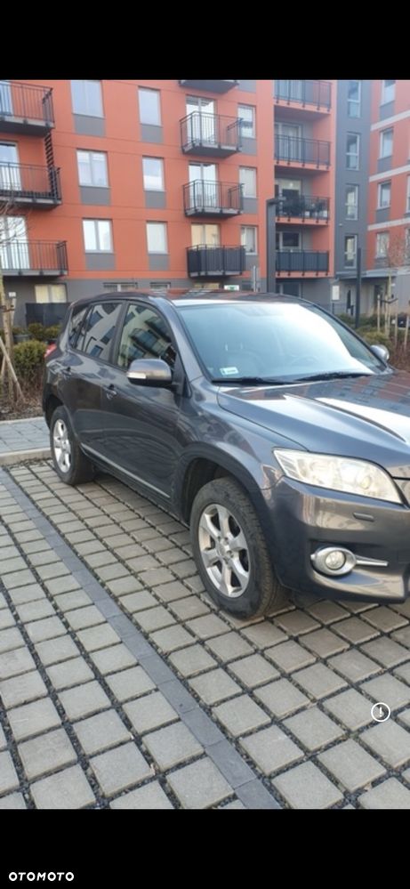 Toyota RAV4 2.2 D-4D Sol - 2