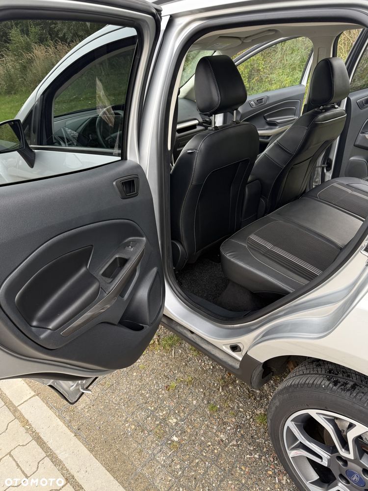 Ford EcoSport - 18