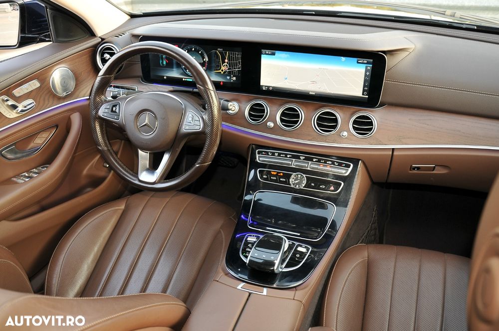 Mercedes-Benz E - 12