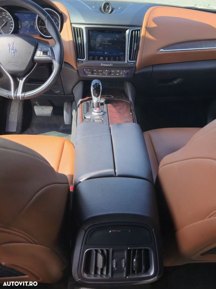 Maserati Levante Q4 GranLusso - 16