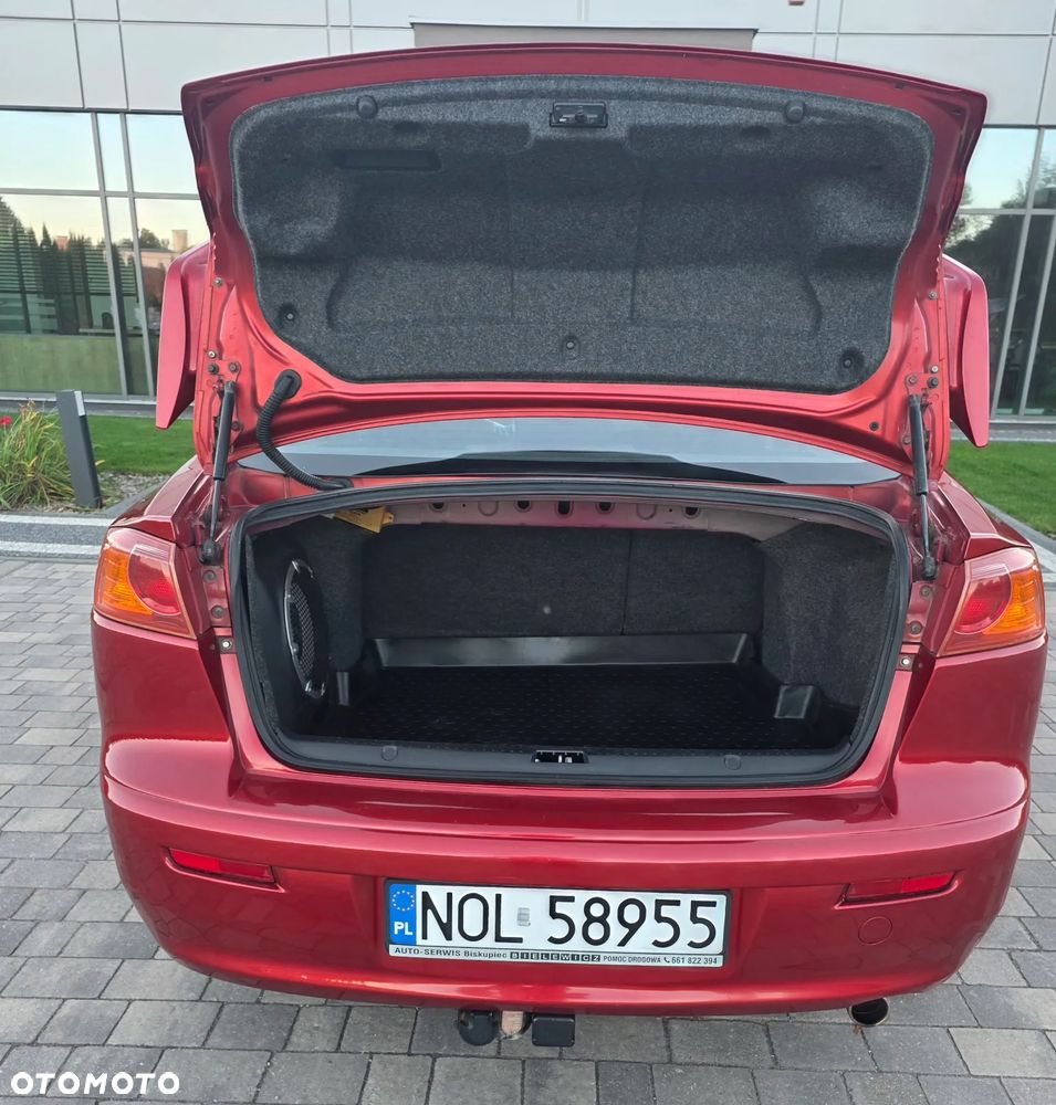Mitsubishi Lancer - 10
