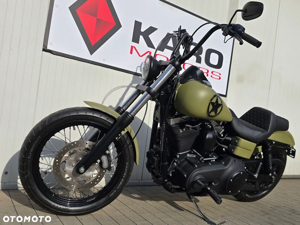 Harley-Davidson Dyna Street Bob - 13