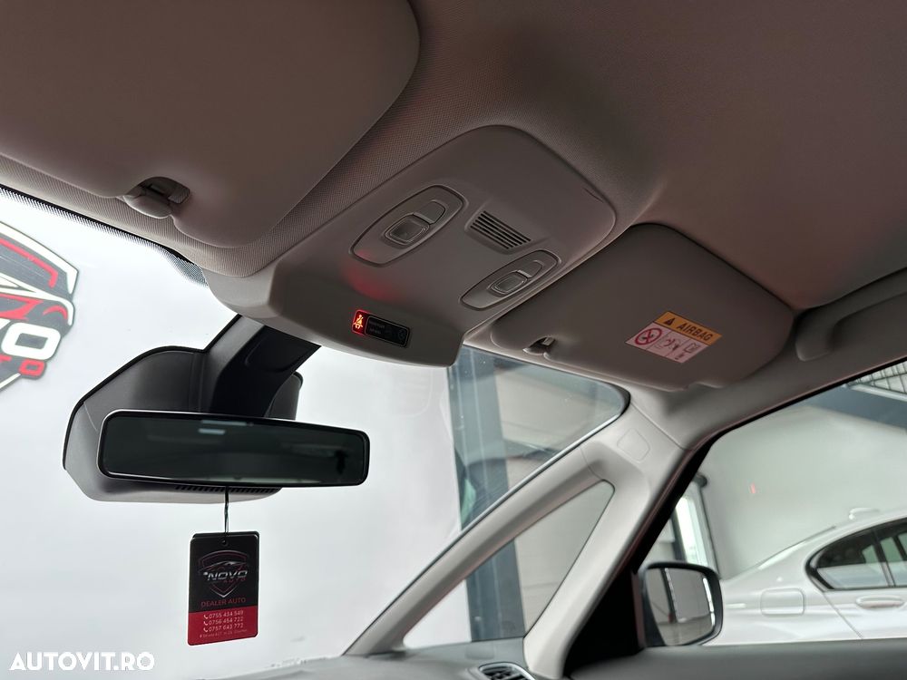 Renault Scenic BLUE dCi 120 EDC BUSINESS EDITION - 34