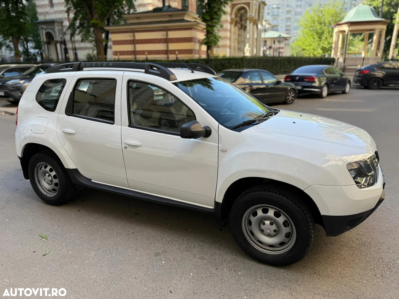 Dacia Duster 1.6 4x4 Laureate - 3