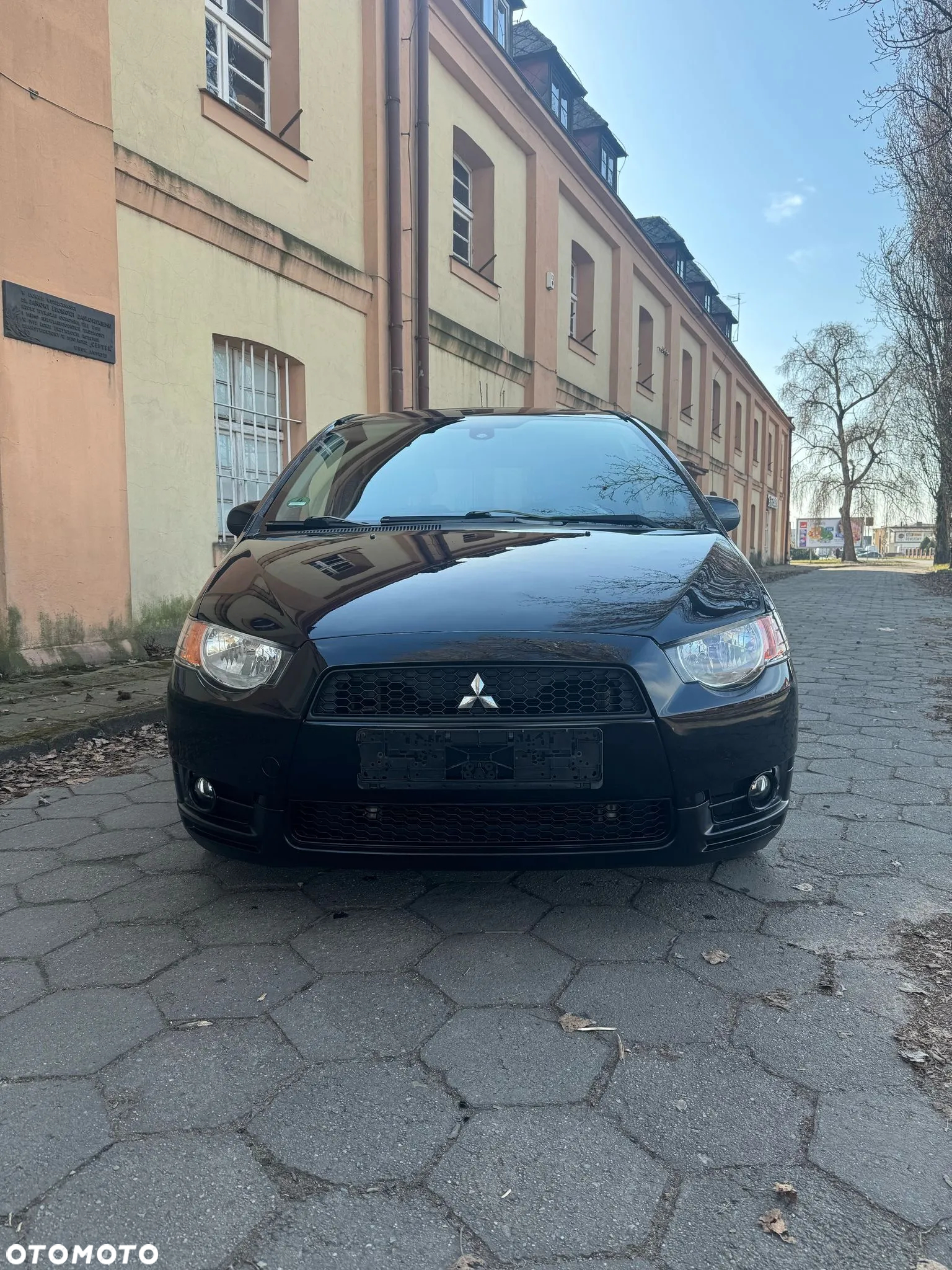 Mitsubishi Colt - 8