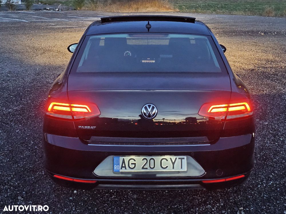 Volkswagen Passat Variant 1.6 TDI SCR DSG Comfortline - 19