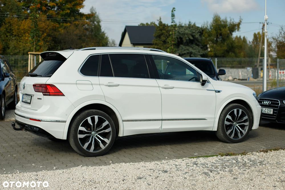 Volkswagen Tiguan 2.0 TDI SCR 4MotION DSG R-Line - 14