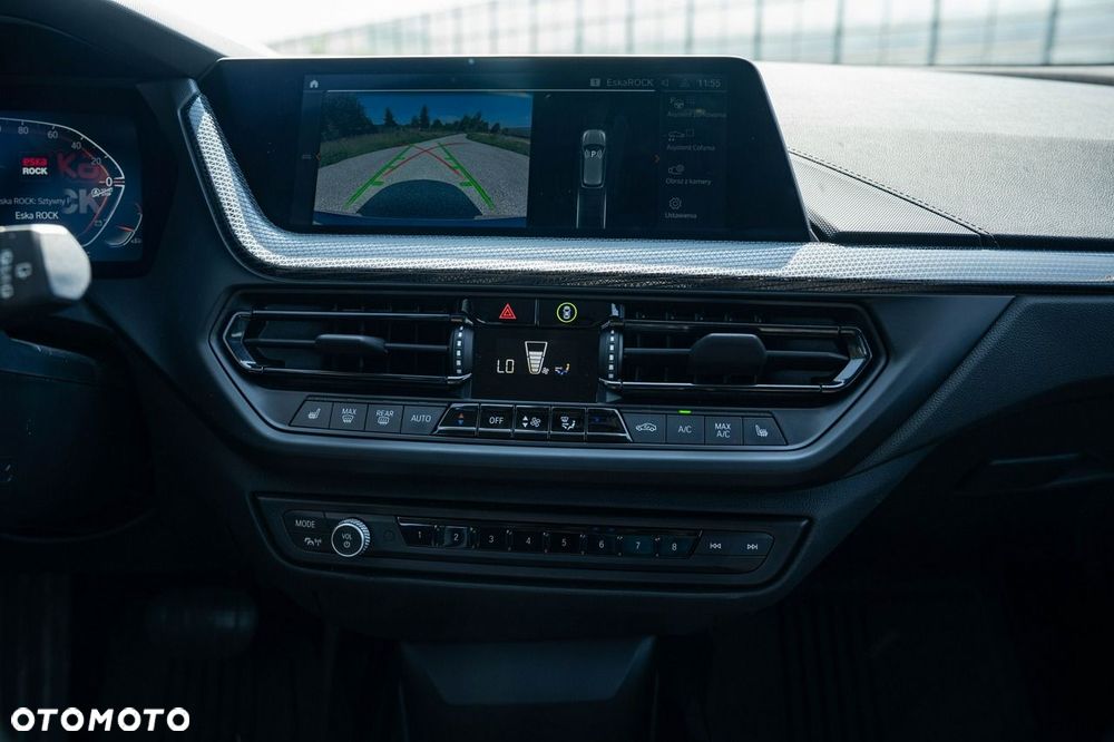 BMW Seria 1 118i Sport Line - 21