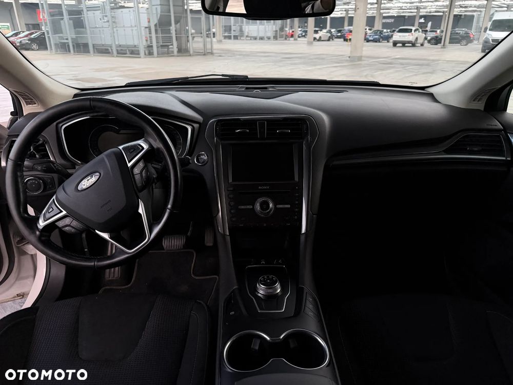 Ford Mondeo 2.0 EcoBlue Titanium - 36