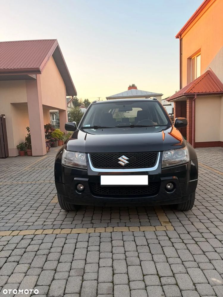 Suzuki Grand Vitara 2.0 Comfort + Family - 5