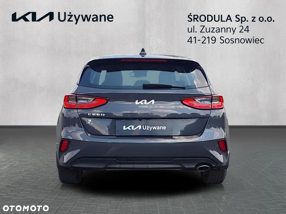 Kia Ceed - 4