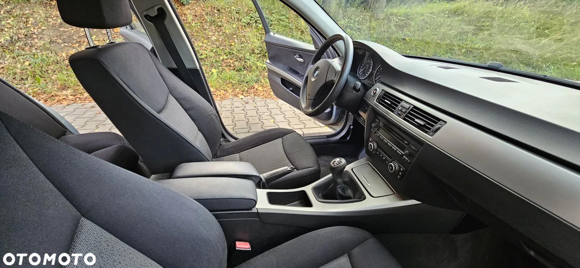 BMW Seria 3 318i - 15