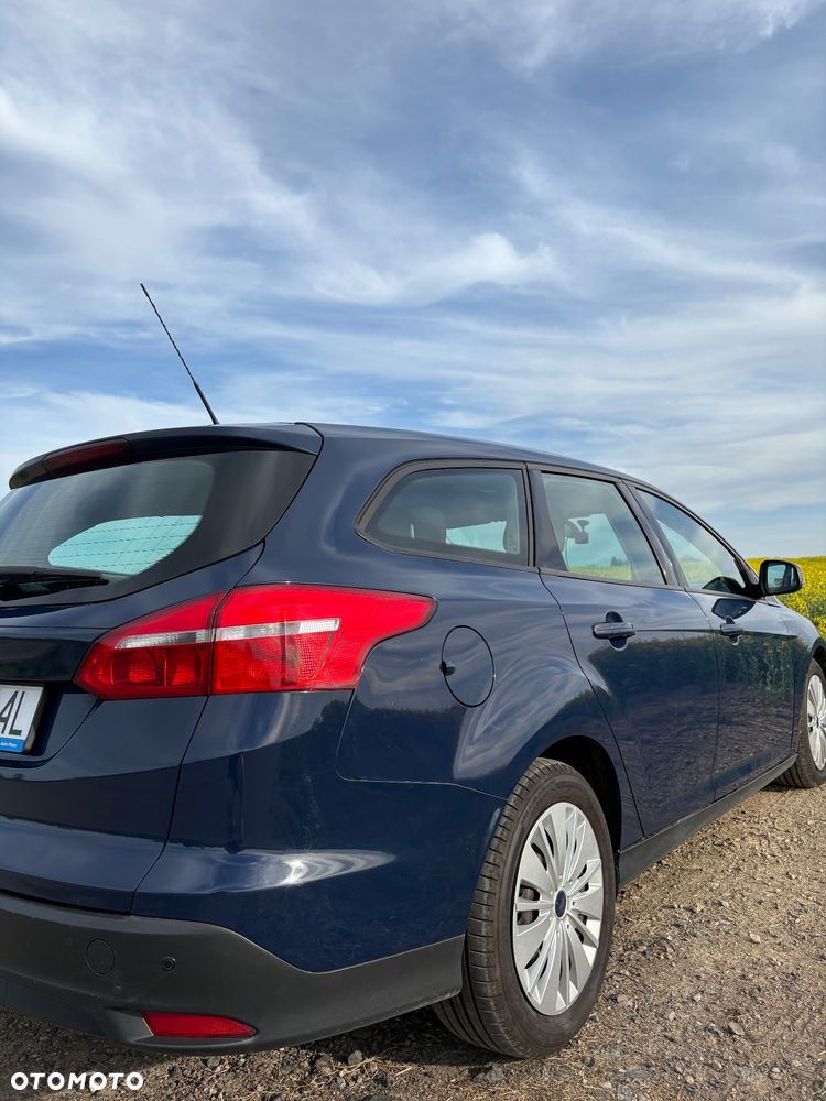Ford Focus 1.5 TDCi Trend - 6