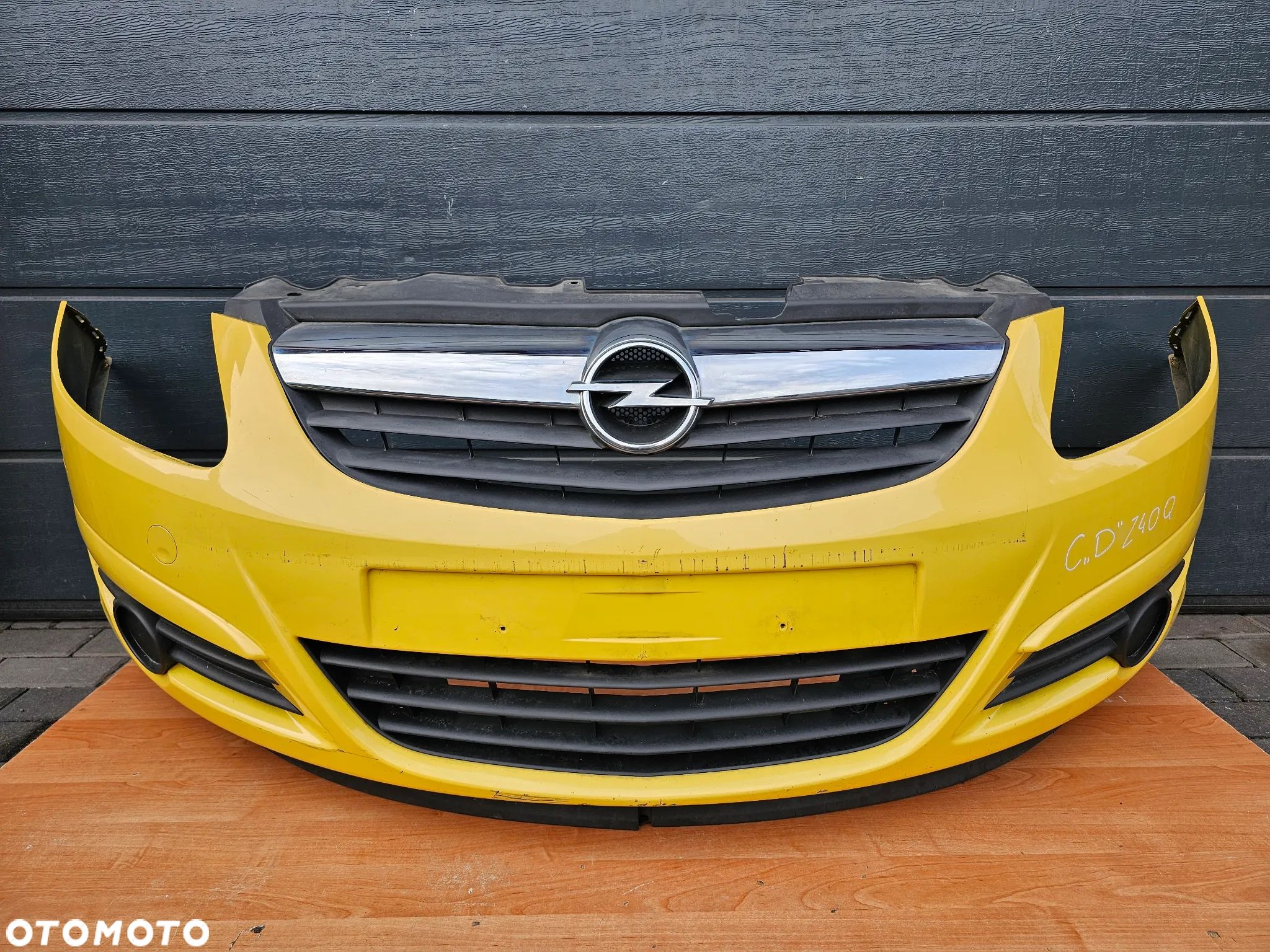 ZDERZAK PRZÓD PRZEDNI OPEL CORSA D Z40Q ATRAPA EUROPEJSKA PRZED LIFT - 1