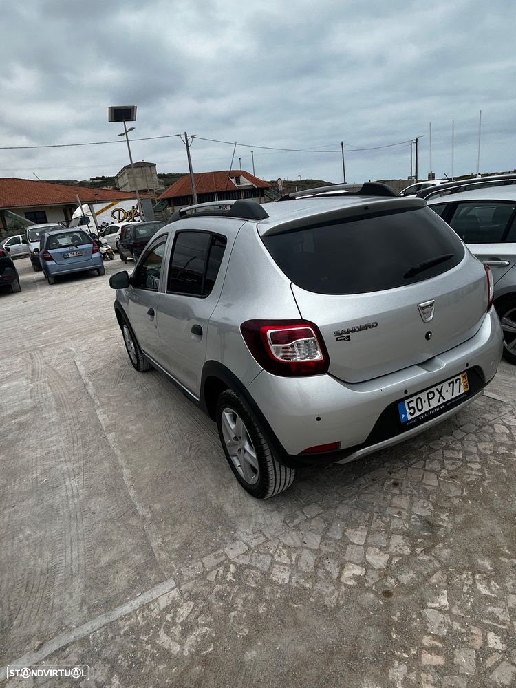 Dacia Sandero 0.9 TCe Stepway - 4