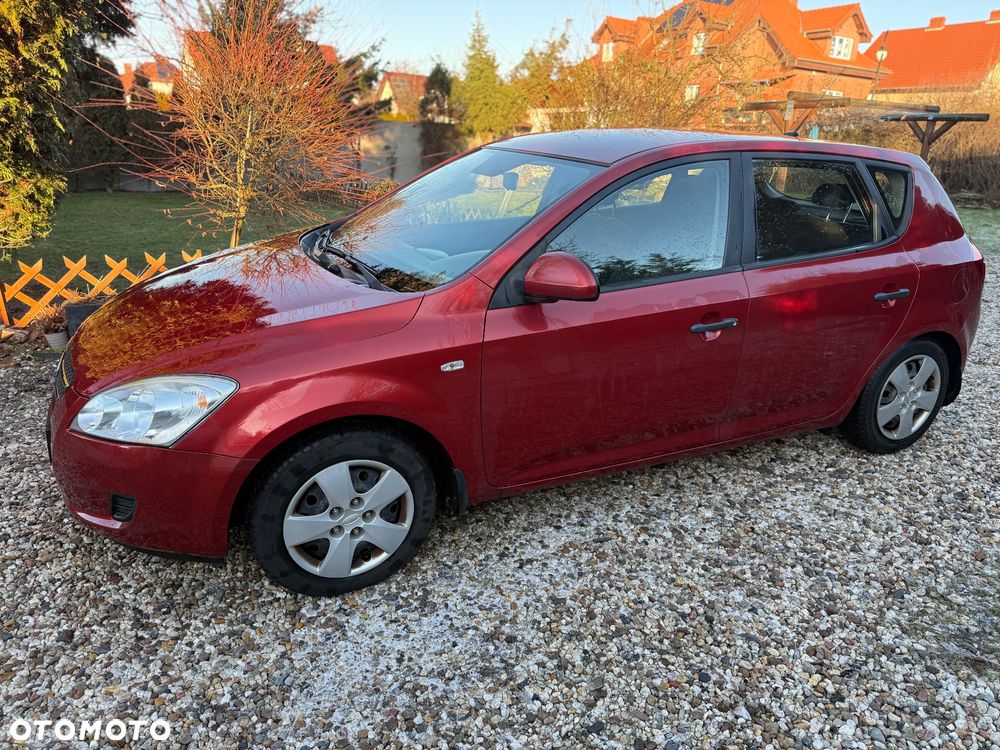 Kia Ceed 1.4 CVVT LX Basis - 14