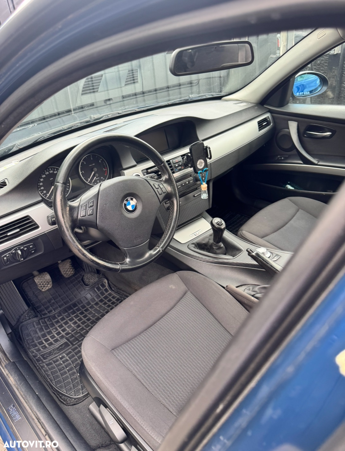 BMW Seria 3 320d - 5
