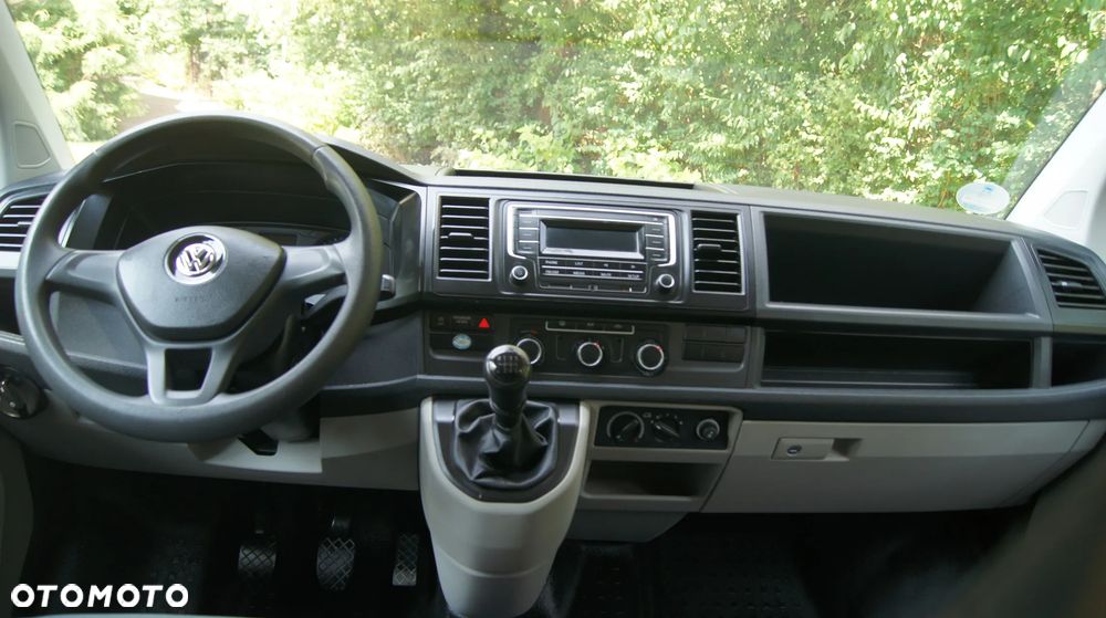 Volkswagen Transporter - 16