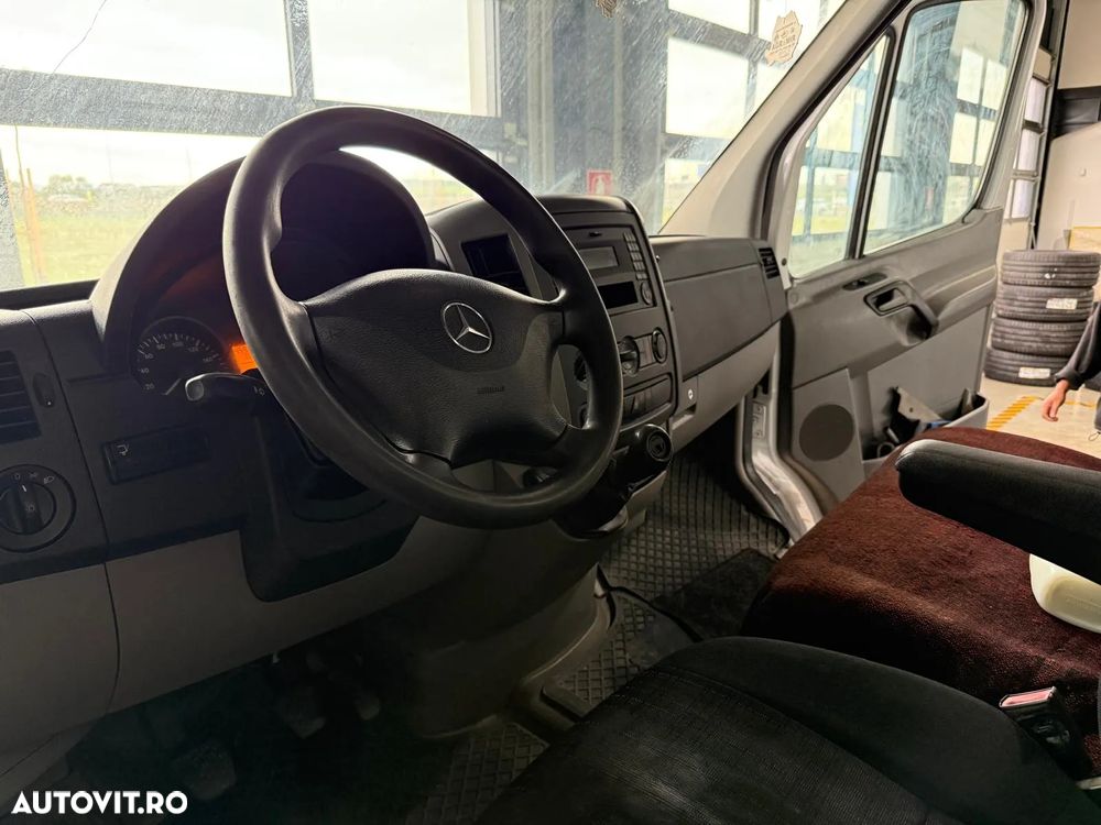 Mercedes Sprinter Cub cu lift - 8
