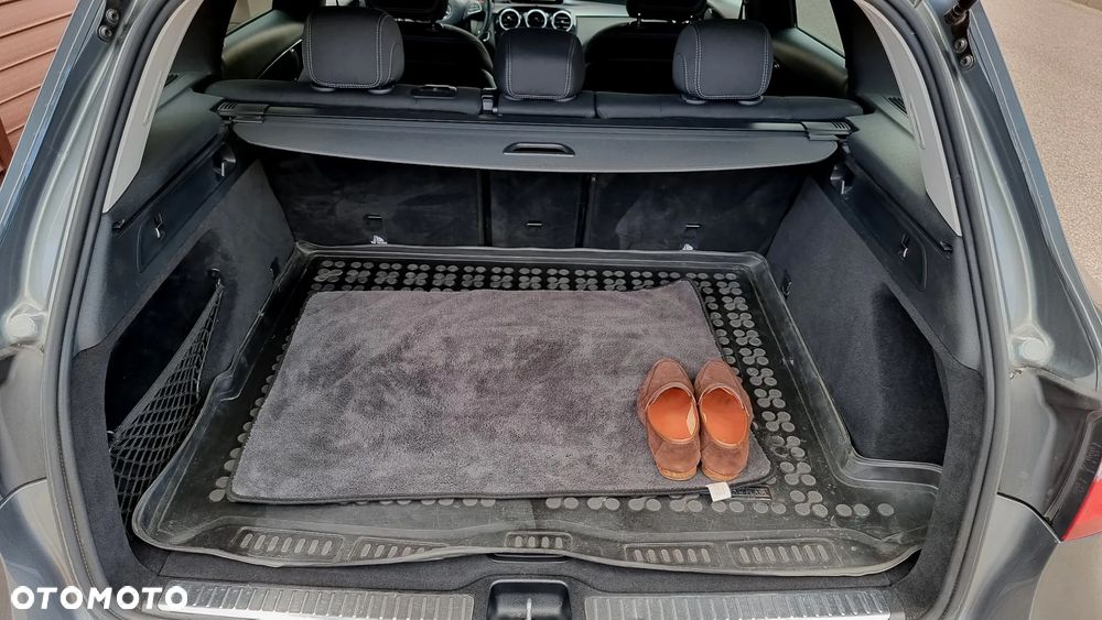 Mercedes-Benz GLC - 30