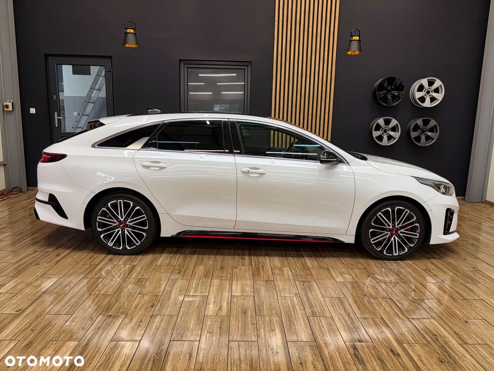 Kia ProCeed 1.6 T-GDI DCT7 OPF GT - 6